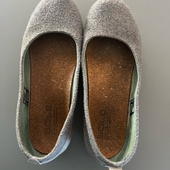 Wool shoes - Picture 2 of 8